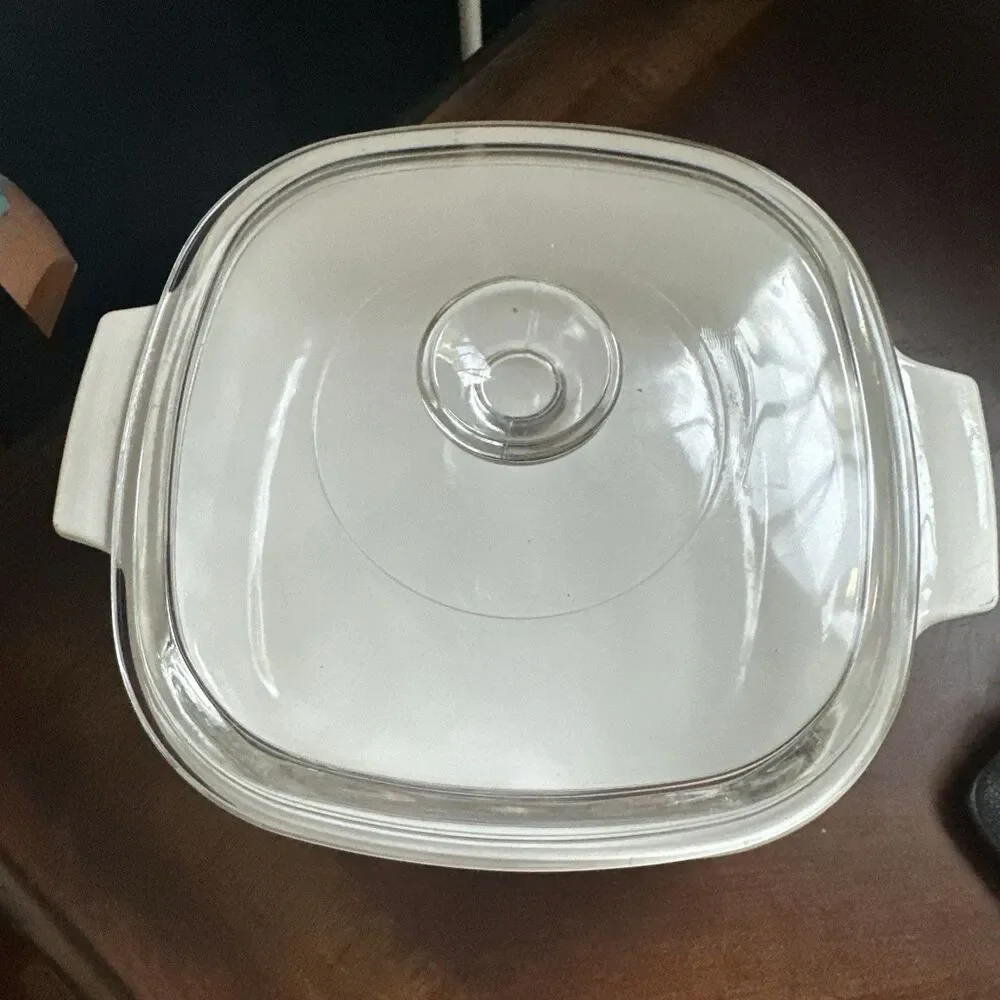 Pyrex vtg 2qt